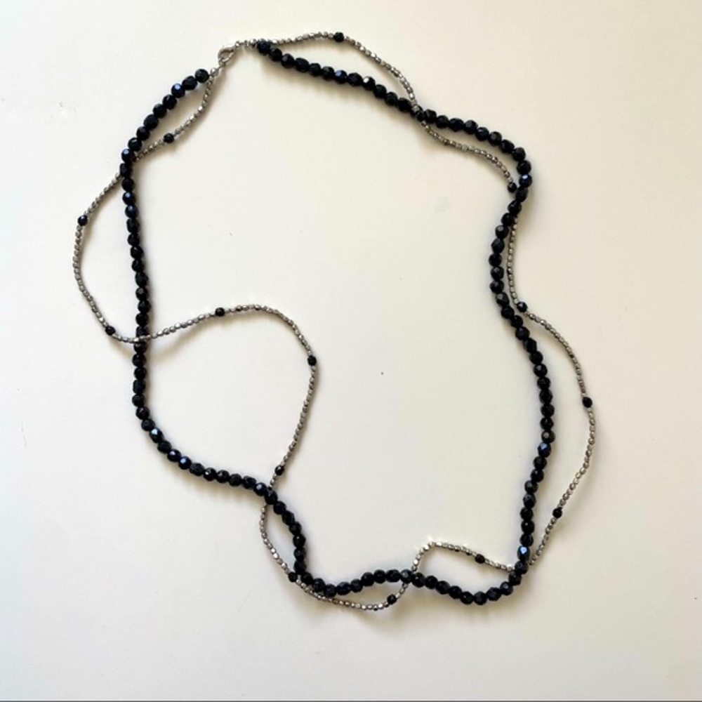 3/$30💚Black and silver beads double layer necklace